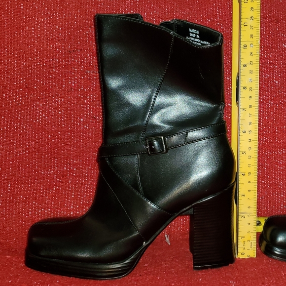 Vintage 90's Square Toed Chunky Heel Platform Boot - Picture 10 of 14